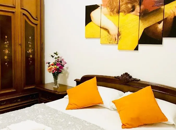 4 Bed Luxury Near Colosseum Appartamento