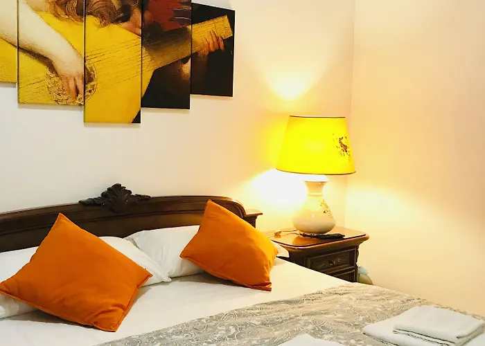 Appartamento 4 Bed Luxury Near Colosseum Roma