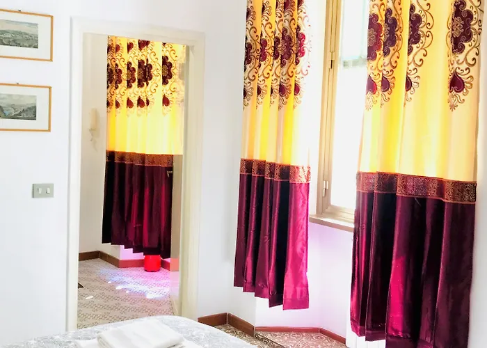 4 Bed Luxury Near Colosseum